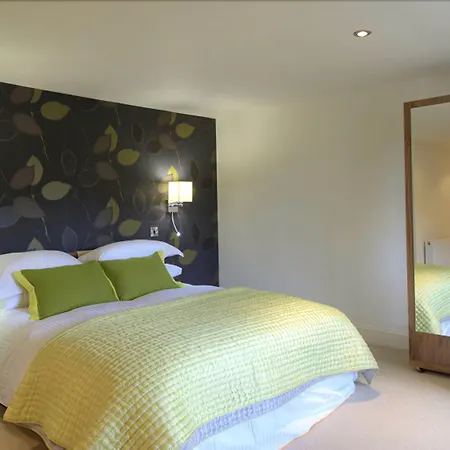 Hotel Clarendon Luxury 4*