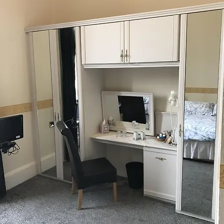 Πανσιόν Dorstan House 3*