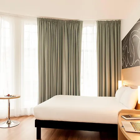 Ibis Centre South Bridge - Royal Mile Hotel 3*