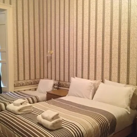 Adelphi 3* إدنبرة