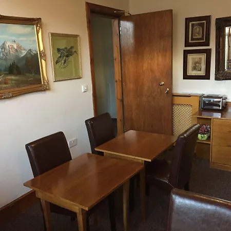 Cambridge House Gæstehus 3*