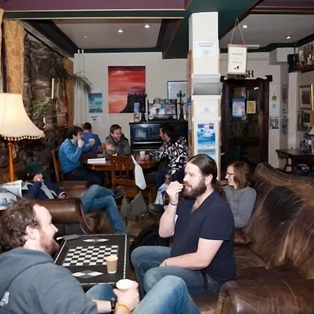 High Street - Over 18s Only, Backpackers Atmosphere (adults Only) * Edynburg