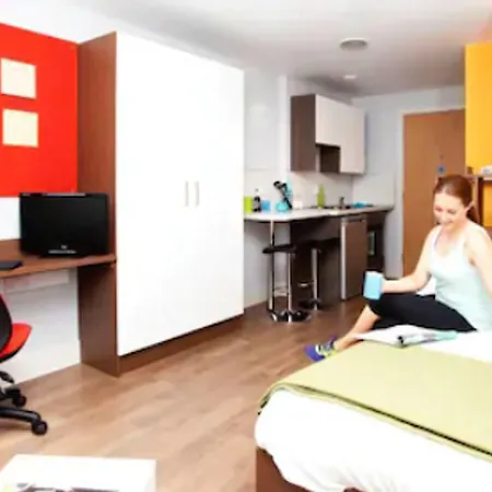 Unite Students - Sugarhouse Close - Royal Mile Apartment *