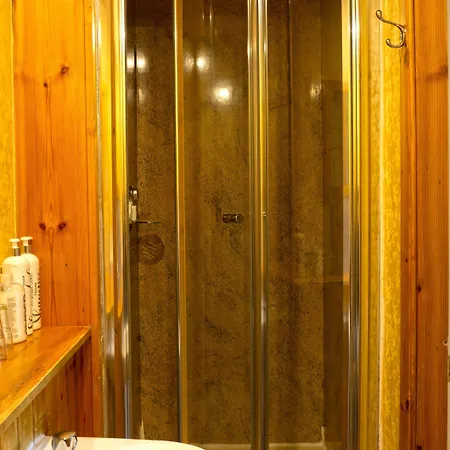 Arrandale Guest house 3*