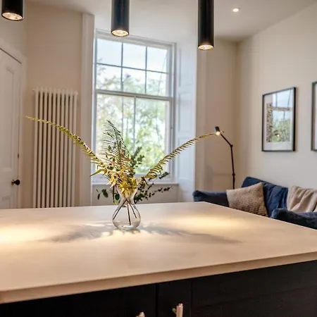 Stylish Portobello Flat Near With Free Parking And Fast Wifi Апартаменты