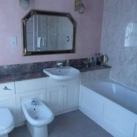 Отель Spylaw Bank House 3*