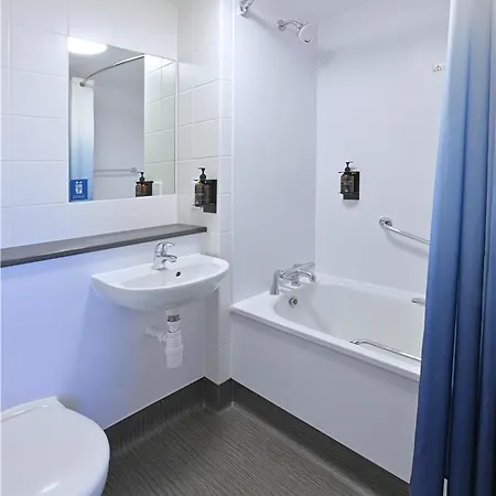 Hotel Travelodge Airport Ratho Station 3*