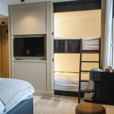 Code - The Court, Hostel *