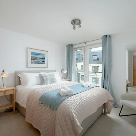 Pass The Keys Spacious Bright Modern Flat * Edynburg