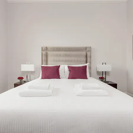 Destiny Scotland - Chisholm Hunter Apartmán