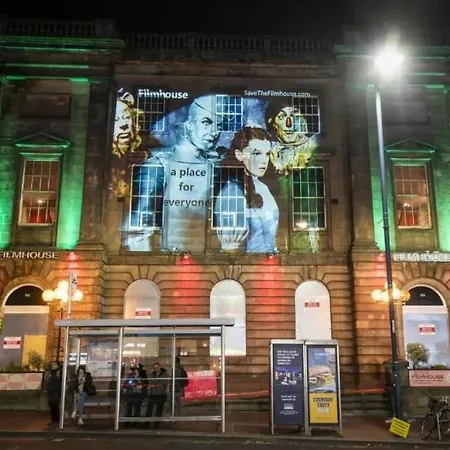 Three Bedrooms Flat In Old Town , Grassmarket Heart Of Flat Sleeps 6 , Eh1 58 Grassmarket,