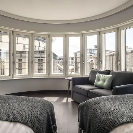 Hotel Point A Haymarket 3*