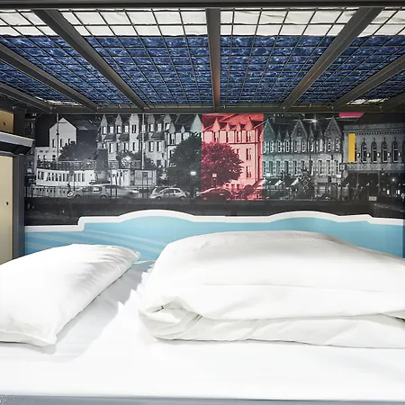 St Christopher's - Old Town Hostel *