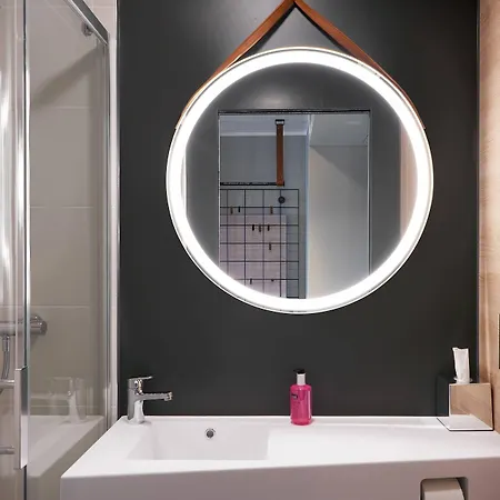 Moxy Fountainbridge 3*