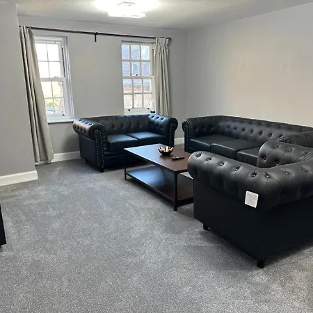 3 Bedroom Centre