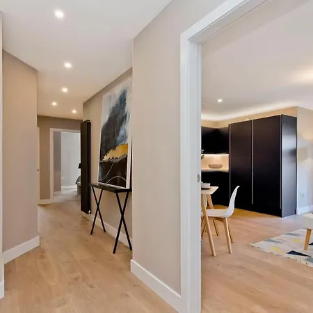 Apartamento Modern 2 Bed With Parking Edimburgo