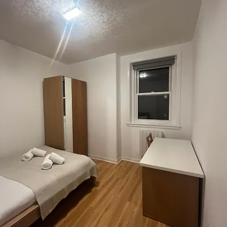 Centre - Richmond Apartment *