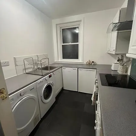 Centre - Richmond Apartment *