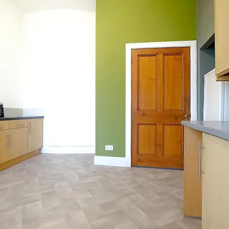 Grand Old Town Home, View, Cinema, Sleeps 10 Apartment *