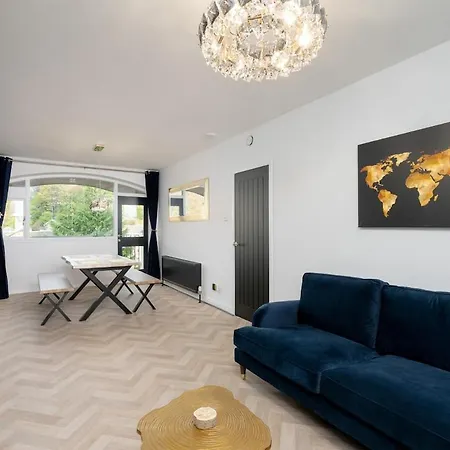 Two Double Bedroom On The Royal Mile Apartament