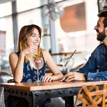 Novotel Centre Hotell 4*