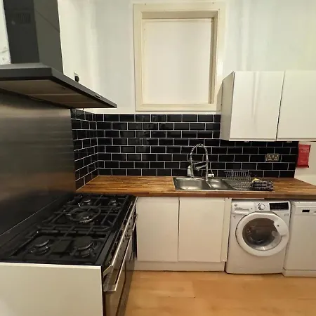 Monty's - 10 Guests 7 Beds Centre Holiday home Edinburgh