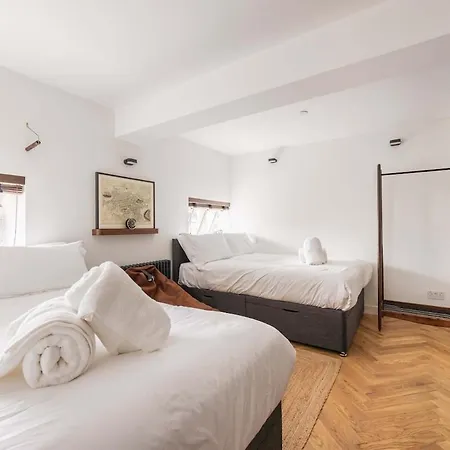 Leith Hospital - A Boutique Family Let In Leith * Édimbourg
