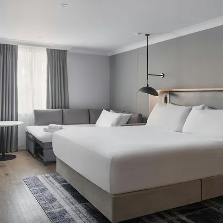 Marriott Holyrood 4* Edinburg