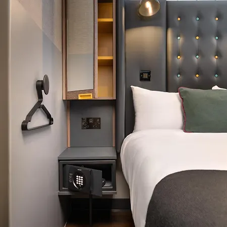 Hotel Point A Haymarket