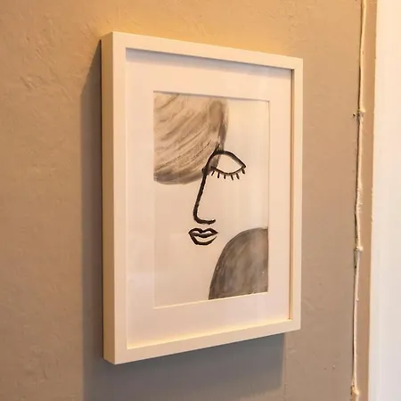 Lothian Road - Perfect Centre Location. Διαμέρισμα *