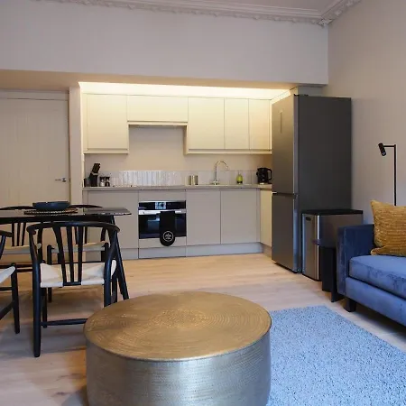 Lejlighed Spacious And Modern 2-bed On Easter Road - Flat 3, Elgin House Edinburgh
