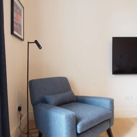 Spacious Luxe 2-bed Near The Centre - Flat 6, Elgin House إدنبرة