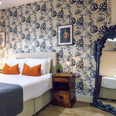 38 Bide Collective Pensionat Edinburg