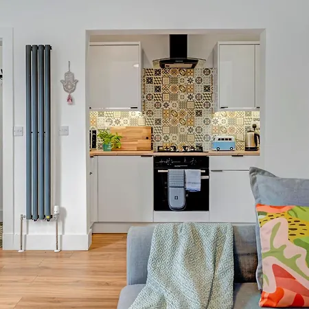 Stylish 2-bed Garden Villa