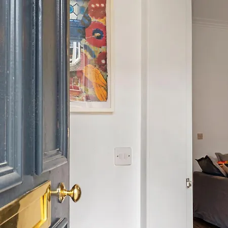 Stylish 2-bed Garden Edinburgh