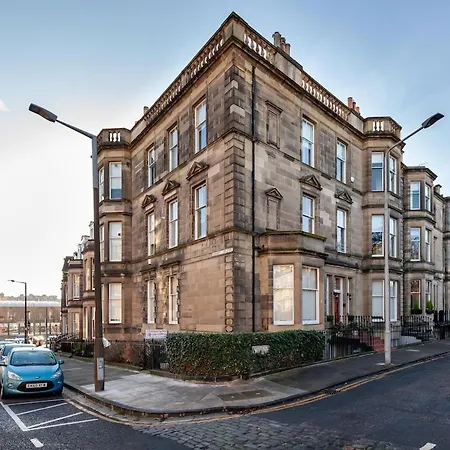 Victorian - Centre - Free Car Space * אדינבורו