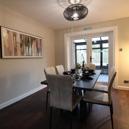 דירה West Luxury 5 Bedroom