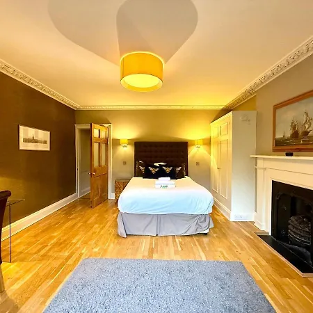 Cozy 1 Bed Garden Flat In The New Town Centre * Edinburgh