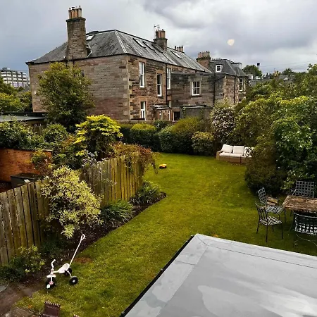 Apartment Modern, Cosy 2b In Edin, Family Friendly Edinburgh