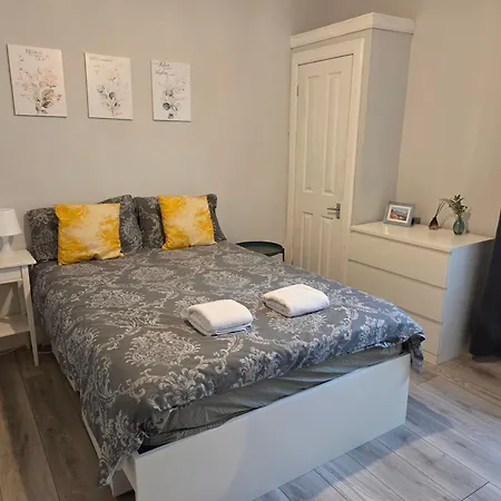 Stylish Flat In Historic Centre Lägenhet