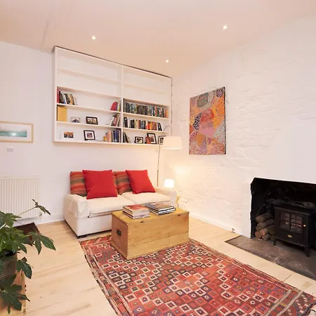 Apartment Chic 1-bedroom In New Town *