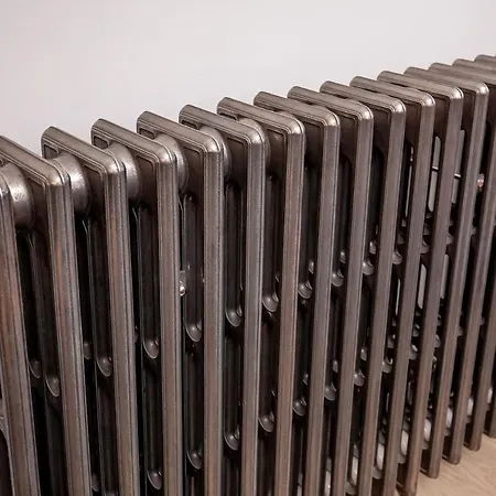 Victorian - Centre - Free Car Space