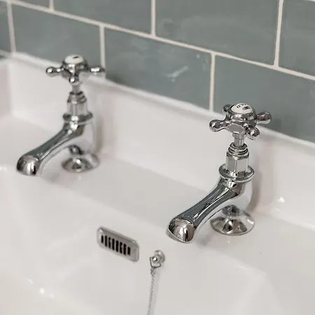 Victorian - Centre - Free Car Space * אדינבורו