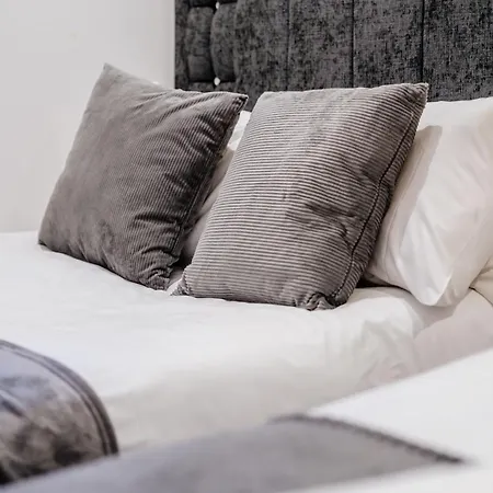 Albions Corner 5 Guests 5 Beds Free Parking Edinburgh
