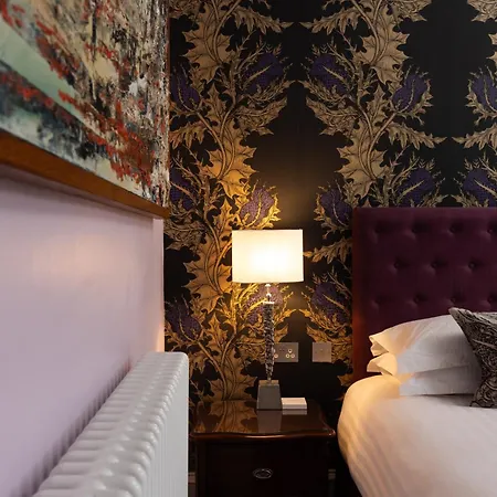 Ξενοδοχείο 24 Royal Terrace 4*