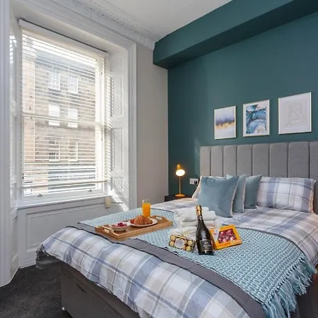 公寓 Old Town Modern Retreat - Near The Castle