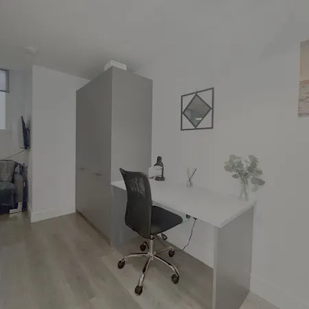 Apartment Lothian Ap