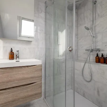 Barnton Grove Getaway *