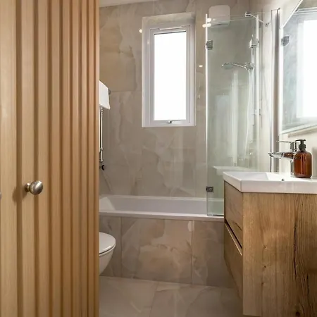 Apartment Barnton Grove Getaway Edinburgh