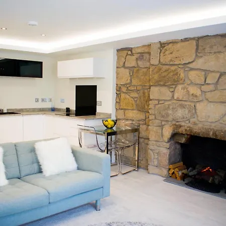 Bright 1 Bedroom Centre With Historic Twist Prázdninový dům Edinburgh